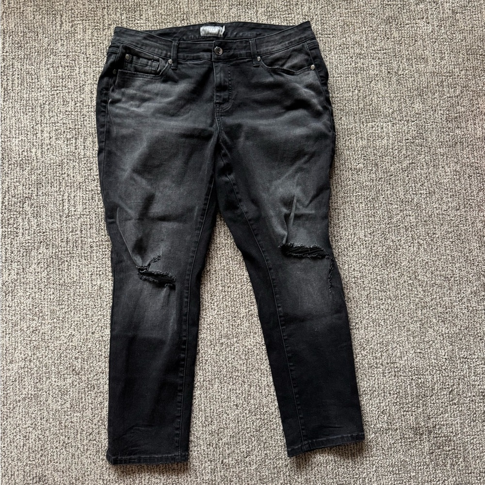 Torrid Black Cropped Distressed Jeans